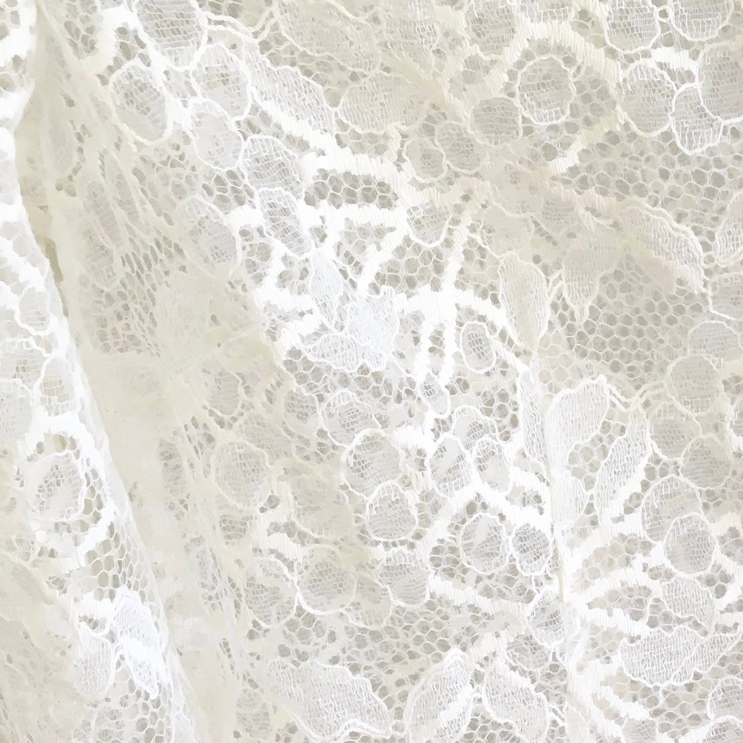 【至高の糸が紡ぐ、纏う芸術品】美濃和紙レースブラウス